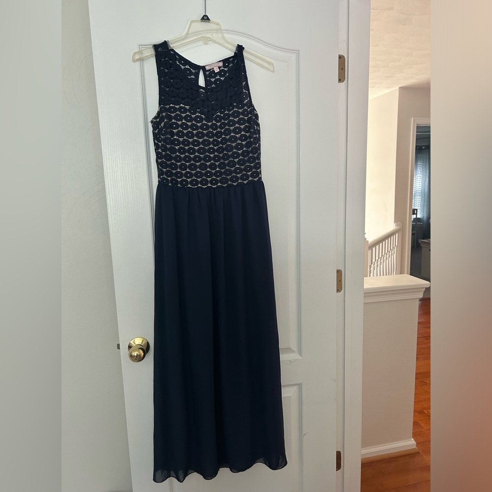 Navy maxi